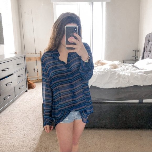 CAbi Alex Striped Split Back Blouse Blue Small - Picture 1 of 10